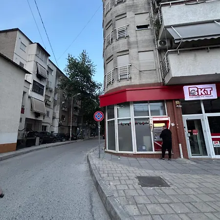 公寓 Ali Demi 地拉那