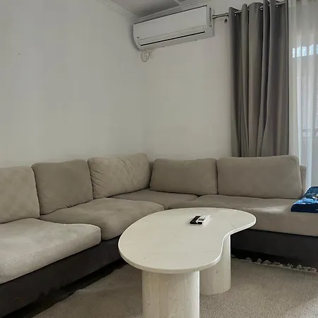 Apartment Ali Demi *